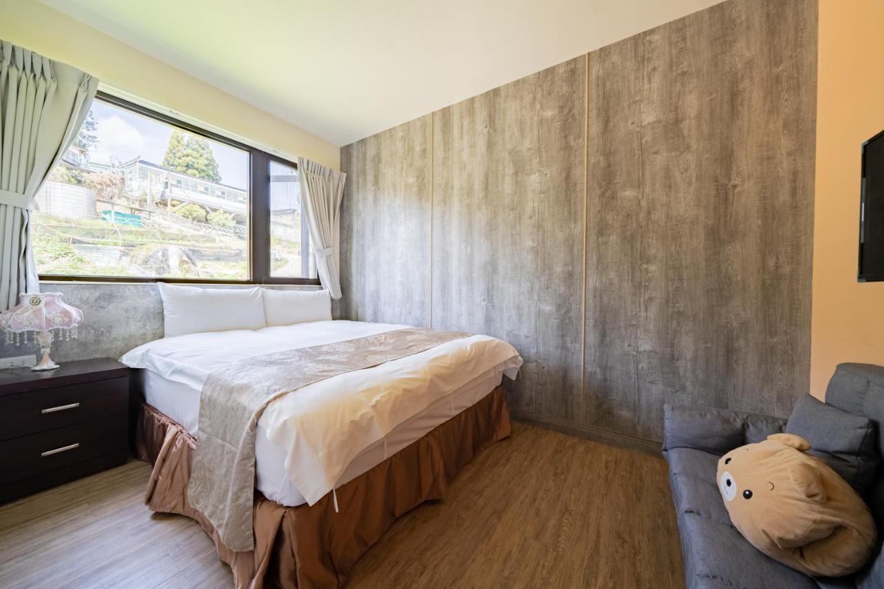 Hua Mu Xing Jing B&B Renai Exterior foto